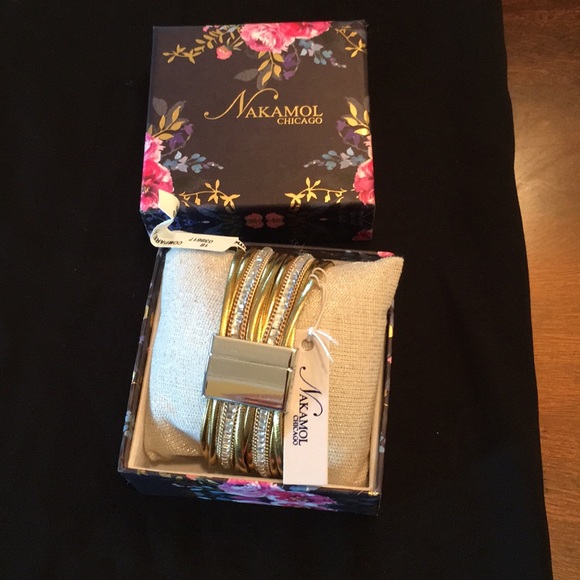 BEATIFULL FASHION JEWELRY BRACELETS. - Picture 2 of 2